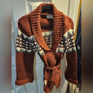 Vintage Cozy Brown Knit Sweater with Patterned Design